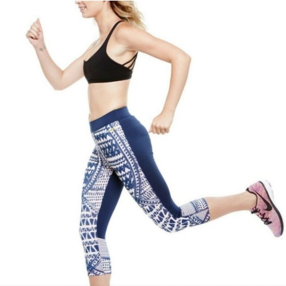 Janji Body Map run for Kenya dark blue print Capris - SMALL